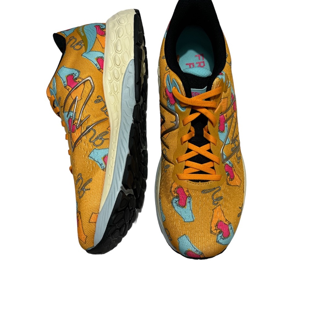 NWOT NEW BALANCE 880 FRESH FOAM X  Heart Hands graphic ❤️/ Size 9 Men’s /Orange - Picture 6 of 7